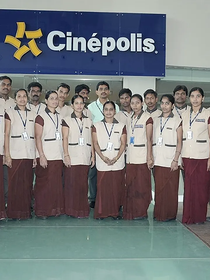 Falcon Eye personnel deployed in the Retail & Warehousing sector